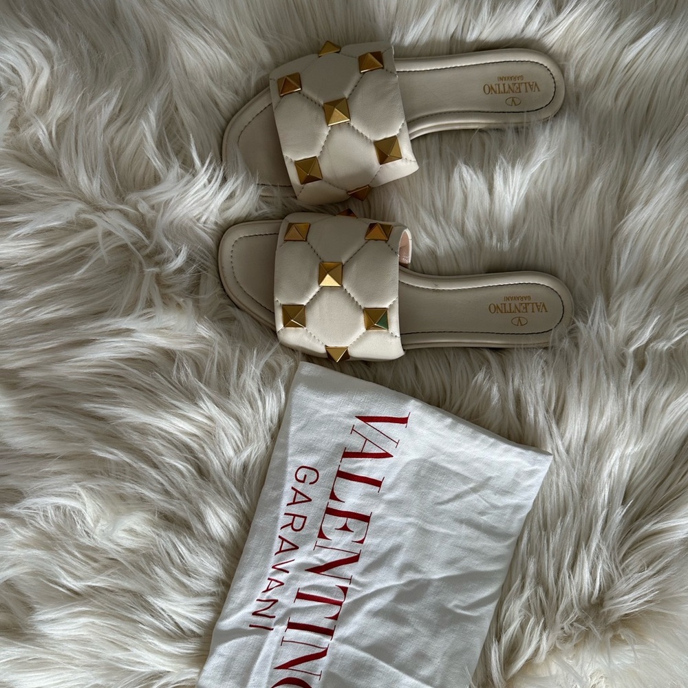 Valentino Women's Sandals in Cream with Gold Studs - Picture 3 of 3